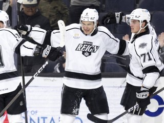 Martin Chromiak (uprostred) sa teší z gólu