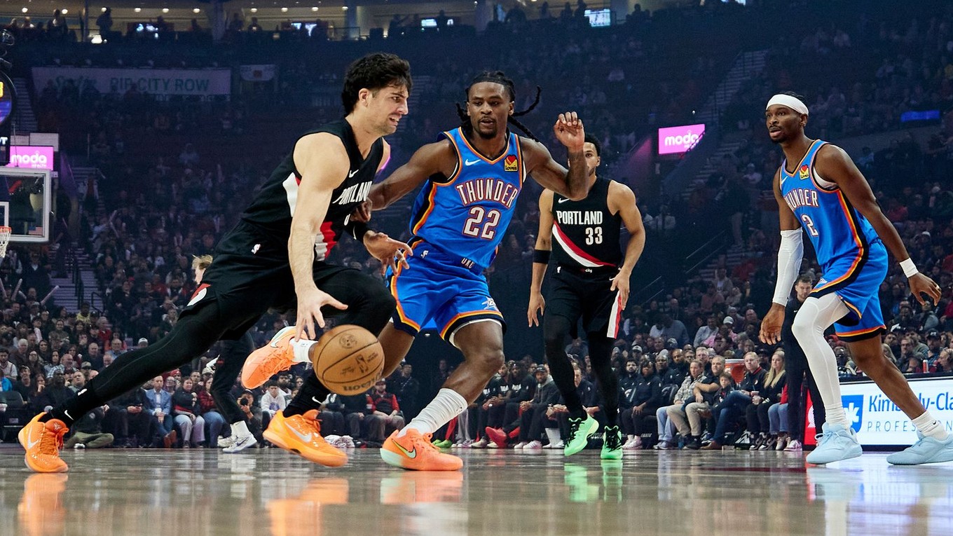 Momentka zo zápasu Portland - Oklahoma