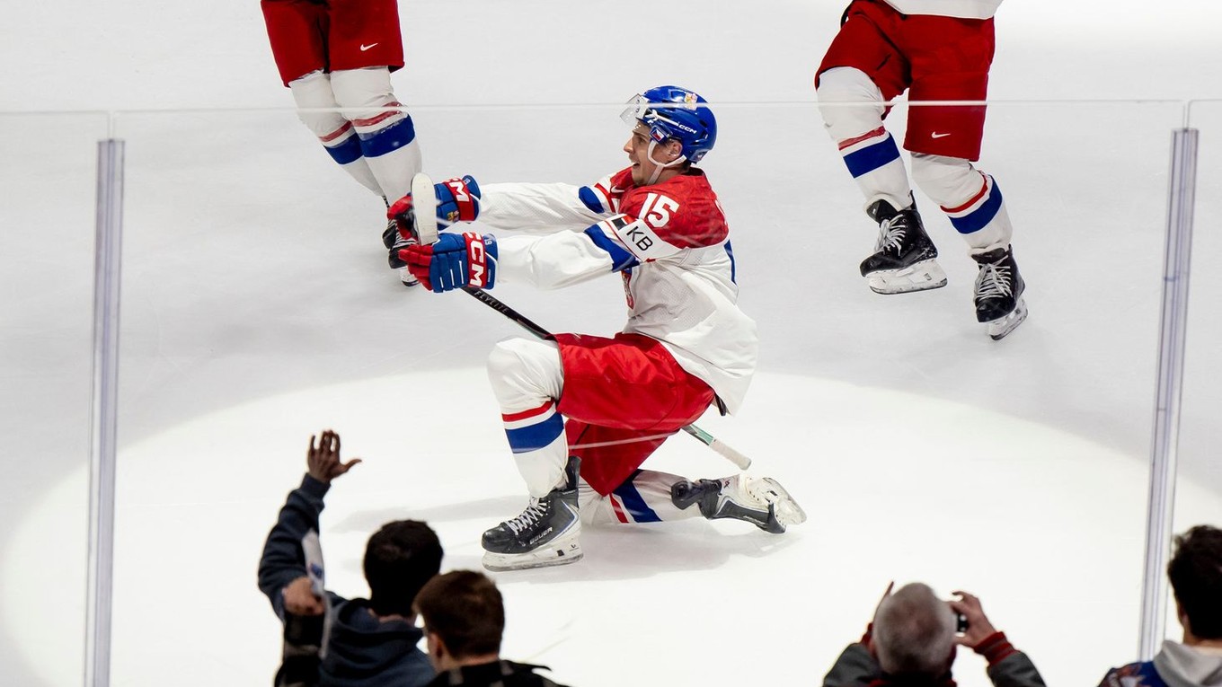 Vojtěch Čihař oslavuje gól na MS U20 2026