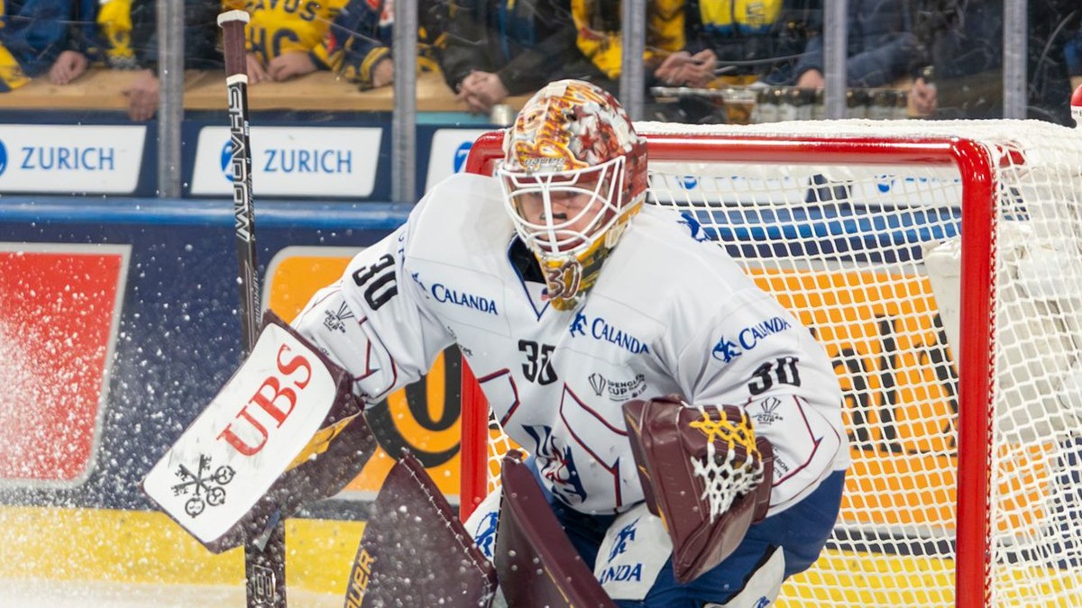 Adam Gajan počas Spenglerovho pohára 2025. 