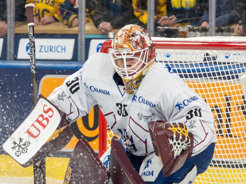 Adam Gajan počas Spenglerovho pohára 2025. 