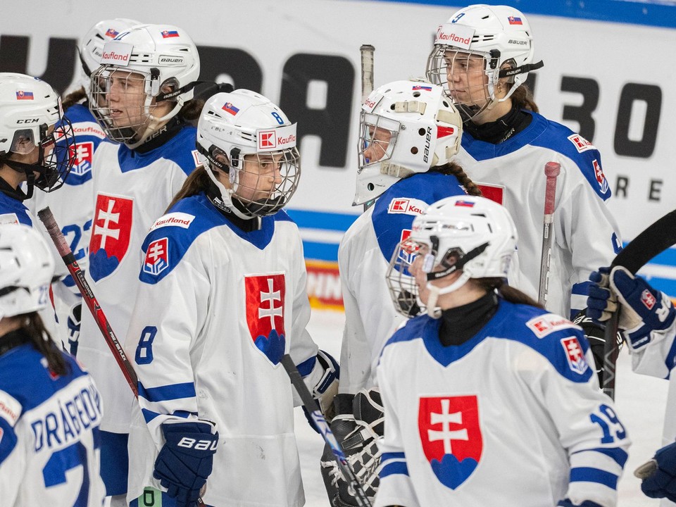 Smutné slovenské hokejistky. 