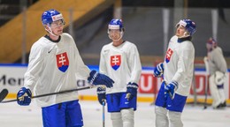 Hokejisti Slovenska počas tréningu pred MS 2026.