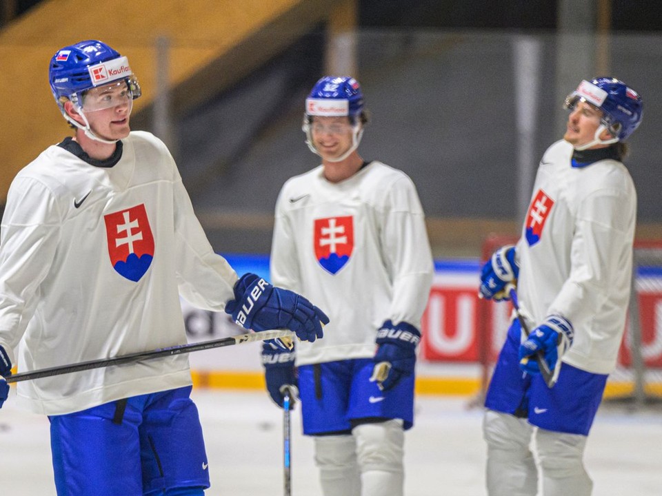 Hokejisti Slovenska počas tréningu pred MS 2026.