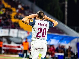 Peter Kováčik v drese FK Podbrezová.