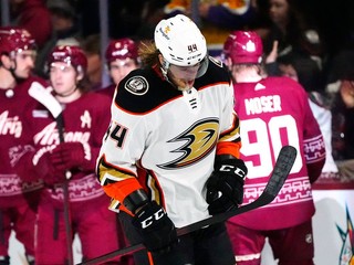 Maxime Comtois v drese Anaheimu Ducks.