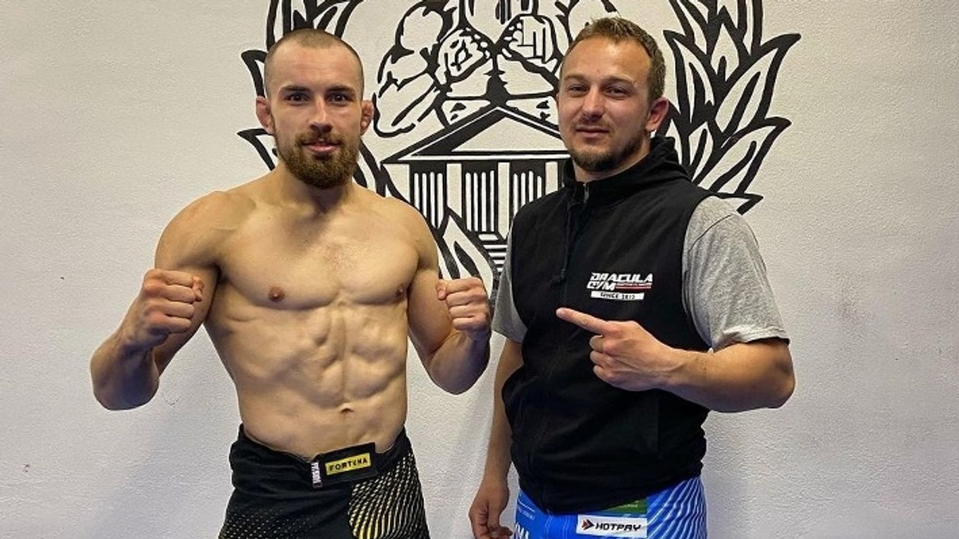 Historicky prvý Slovák v UFC Ľudovít Klein a popredný tréner thajského boxu Pavol Kuruc.