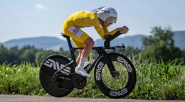 Slovinský cyklista Tadej Pogačar  počas individuálnej časovky 4.etapy cyklistických pretekov Okolo Švajčiarska