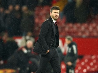 Na archívnej snímke z 2. decembra 2021 v Manchestru dočasný tréner Manchestru United Michael Carrick kráča po zápase anglickej Premier League proti Arsenalu.