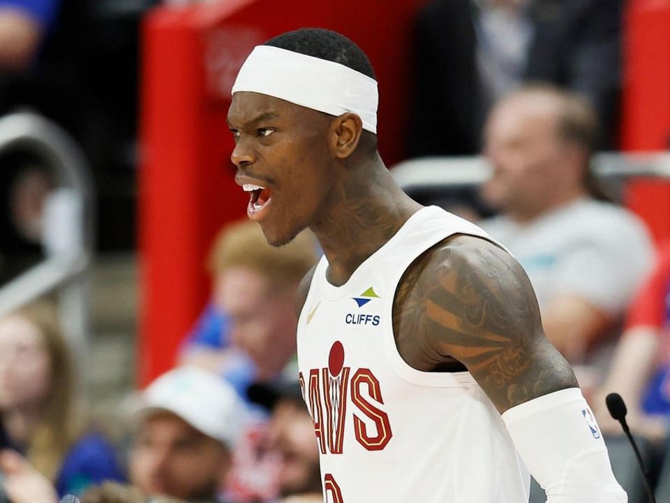 Nemecký basketbalista Dennis Schröder v drese Clevelandu Cavaliers.