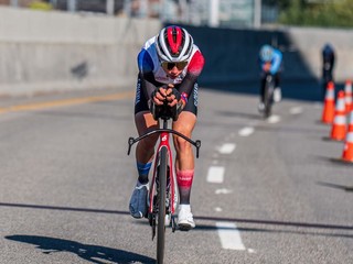 Viktória Chladoňová počas tréningu časovky na MS v cyklistike 2026.