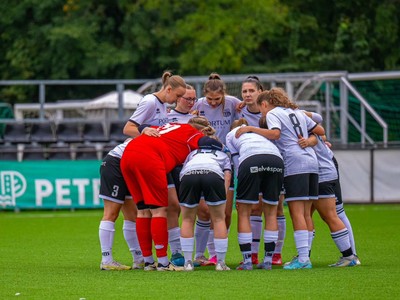 Petržalka ženy.jpg