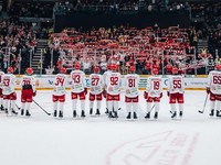 Hokejisti Třinca po prehratom piatom zápase štvrťfinále play-off. 