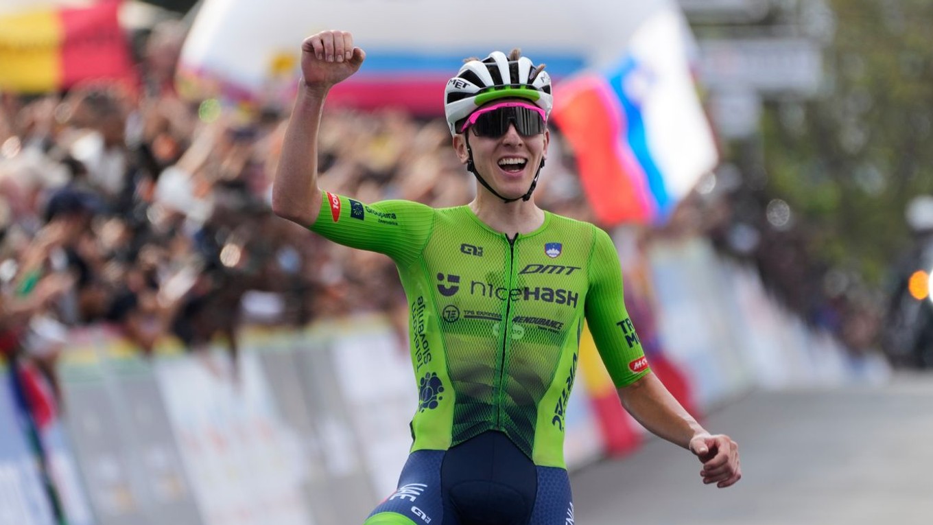 Tadej Pogačar sa stal majstrom sveta v cyklistike na šampionáte v Kigali 2025.