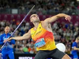 Nemecký oštepár Julian Weber.
