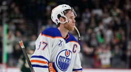Kapitán Edmontonu Oilers Connor McDavid.
