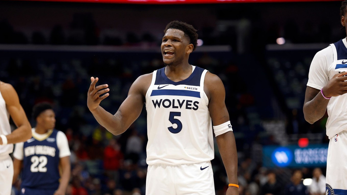 Anthony Edwards (5) v drese Minnesoty Timberwolves.