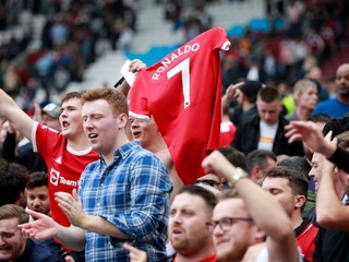 Fanúšikovia v Premier League, ilustračná fotografia.