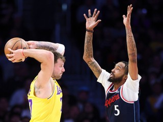 Luka Dončič v zápase proti Los Angeles Clippers.
