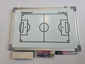 Magnetická taktická tabuľa na futbal Winart - 30 x 45 cm