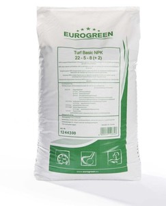 Dlhodobopôsobiace hnojivo trávne – BASIC TURF NPK 25 kg