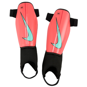Chrániče Nike  Charge Soccer Shin Guards