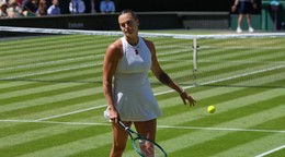 Aryna Sabalenková na turnaji vo Wimbledone 2025.