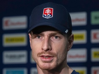 Na snímke slovenský hokejový reprezentant Peter Cehlárik.