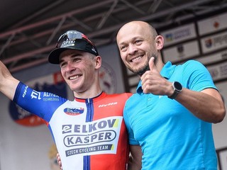 Lukáš Kubiš v drese pre najlepšieho domáceho jazdca pretekov Okolo Slovenska 2024.