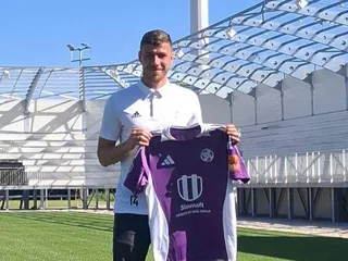 Filip Kiss s dresom KFC Komárno.