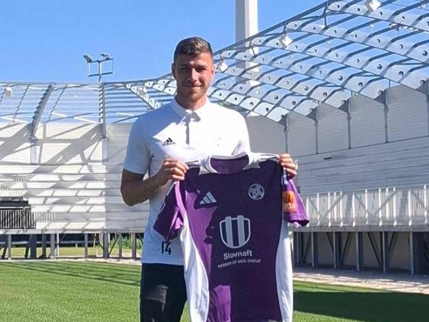 Filip Kiss s dresom KFC Komárno.