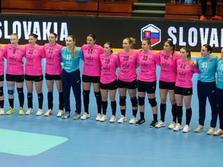 Na snímke reprezentantky Slovenska.