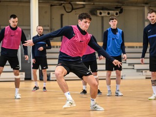 Snímka z tréningu slovenskej futsalovej reprezentácie v príprave na medzinárodný turnaj Futsal Fever Days v Šamoríne (11.4.2024).