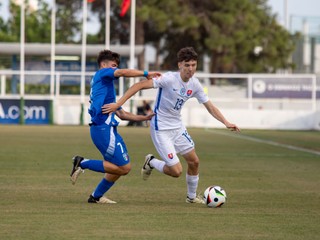 Marek Okál a Frederico Coletta zápase Taliansko 17 - Slovensko 17 2:0 na ME do 17 rokov 2024 na Cypre (24.5.2024, Achna).