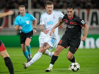 Futbalisti ŠK Slovan Bratislava v úvodnom zápase play off Ligy majstrov na pôde dánskeho Midtjyllandu.