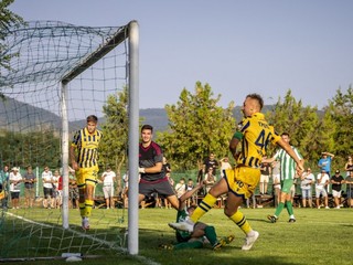 Útočník FC DAC 1904 Dunajská Streda Matej Trusa a jeho efektná gólová koncovka pred bránou TJ Salka. 