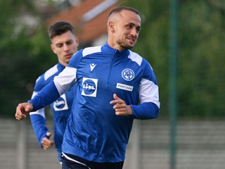 Na snímke hráč Stanislav Lobotka počas tréningu slovenskej futbalovej reprezentácie na reprezentačnom zraze pred zápasmi Ligy národov so Švédskom a Azerbajdžanom v Senci v nedeľu 6. októbra 2024. 
