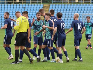 TIPOS III. LIGA VÝCHOD – Lokomotíva doma ešte neprehrala, Rimavská Sobota zvládla päťgólové derby