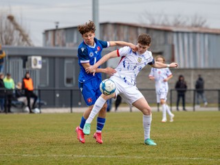 Lucas Szomolányi (7), Emil Hillestad (4) v prípravnom zápase Slovensko U16 – Nórsko U16 v Dunajskej Strede (13.3.2025)