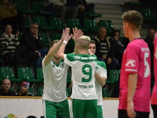 FUTSAL CUP: Komárno v 15-gólovom zápase porazilo Prievidzu, Nové Zámky vyhrali nad Levicami