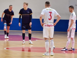 PLAY-OFF 1/2-finále: Lučenec zdolal Prievidzu 4:0, B.Bystrica Podpor Pohyb až po predĺžení