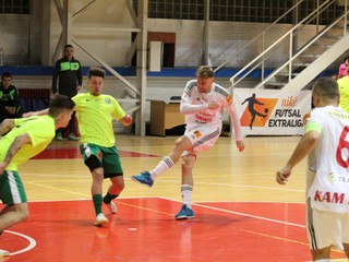 9.kolo Niké Futsal Extraligy: Lučenec nezaváhal proti N.Zámkom a vrátil sa na čelo, výhra Pineroly v B.Bystrici