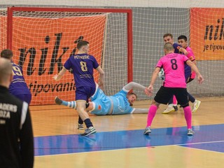 13.kolo Niké Futsal Extraligy: Rozbehnuté Komárno zastavila Prievidza, Lučenec stratil prvé body