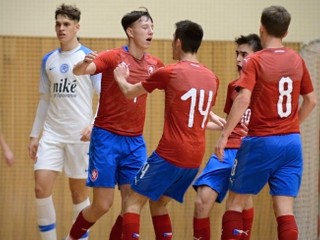Reprezentácia do 19 rokov v prvom zápase v Hodoníne prehrala s českými rovesníkmi 0:4
