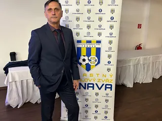 Predsedom Oblastného futbalového zväzu Trnava na ďalšie volebné obdobie sa stal Vladimír Hracho