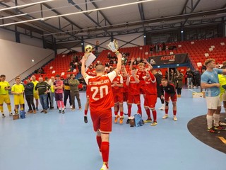 TURNAJ DOSPELÍ XXII. ROČNÍK VYHRALI FC TOPOĽČANY