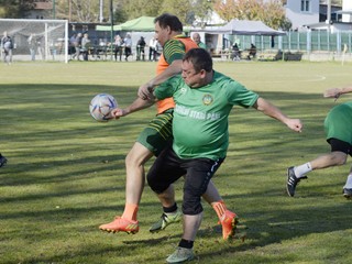 Divina hostila pikantný duel starých pánov: Spravodlivá remíza bola oslavou čara futbalu