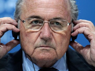 Beckenbauer a Blatter nebudú hovoriť o afére s pridelením MS 2006