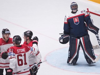 Slováci nemali proti obhajcom titulu šancu, s Kanadou prehrali 0:5