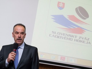Prezident SZĽH Igor Nemeček počas zasadnutia Rady Slovenského zväzu ľadového hokeja. 